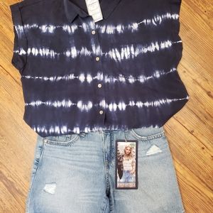 Flag & Anthem womens shirt M nwt blue lyocell cute comfy cool tie dye.